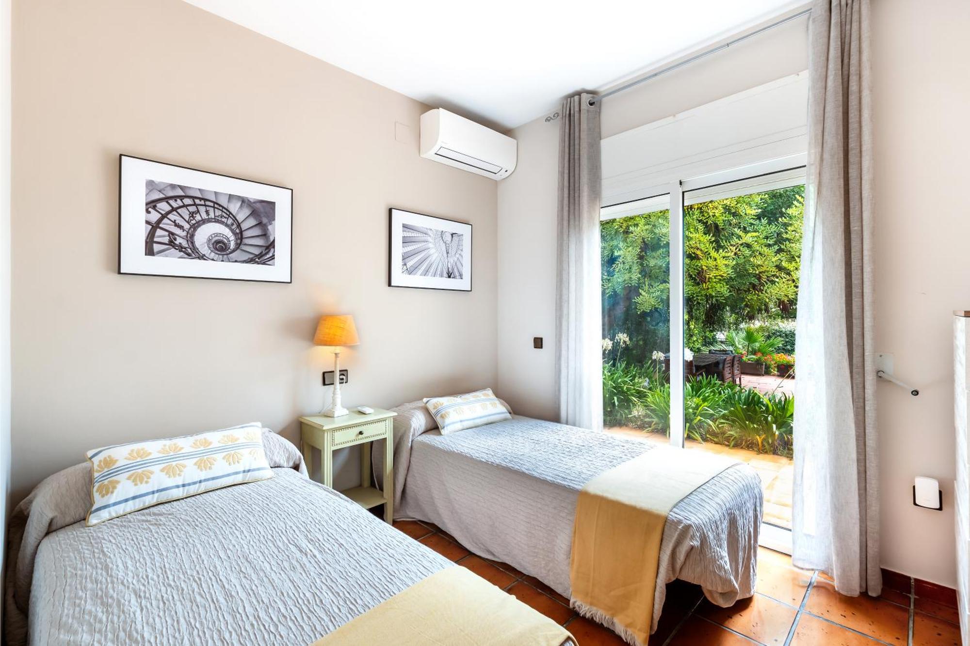 Villa Golfy 8 Golf Bonmont Terres Noves Exterior photo